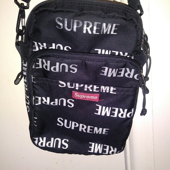 100% authentic supreme bag 7/10 conditions very ni - Picture 4 of 8